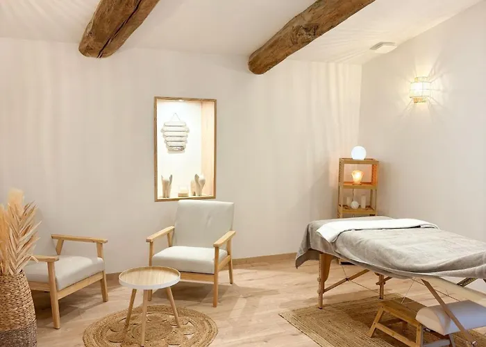 Pensión D'archas Montélimar Sud 3*
