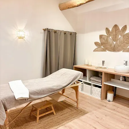 Logis Hotel Le Mas D'Archas Allan